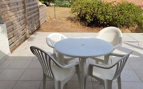 Location 5 Personnes Sant Ambroggio Cocody Village